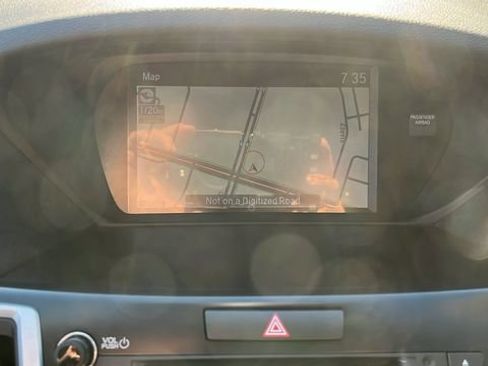Used 2019 Acura TLX w/ Technology Package FWD image 11