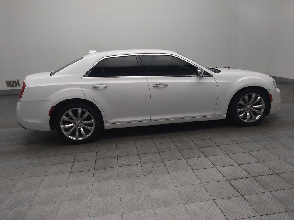 Used 2019 Chrysler 300 Limited RWD image 10