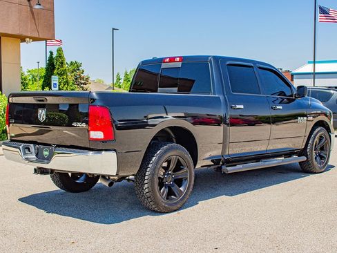 Used 2018 RAM 1500 Classic SLT AWD/4WD image 10