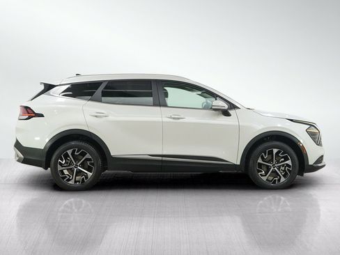 Used 2025 Kia Sportage EX AWD/4WD image 6