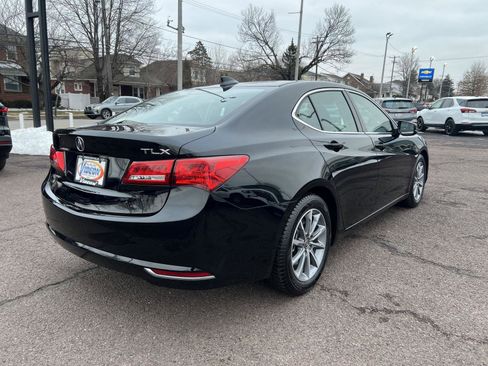 Used 2018 Acura TLX image 7