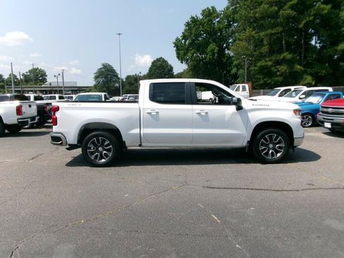Used 2023 Chevrolet Silverado 1500 LT AWD/4WD image 5