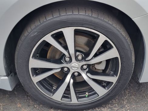 Used 2017 Nissan Maxima 3.5 SV image 25