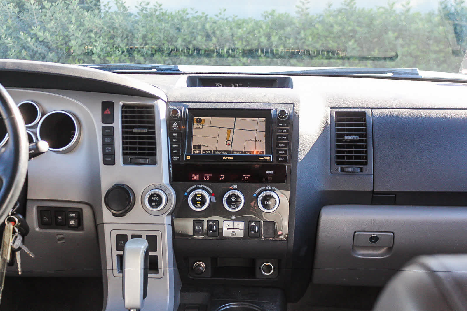 Used 2008 Toyota Sequoia Limited RWD image 17