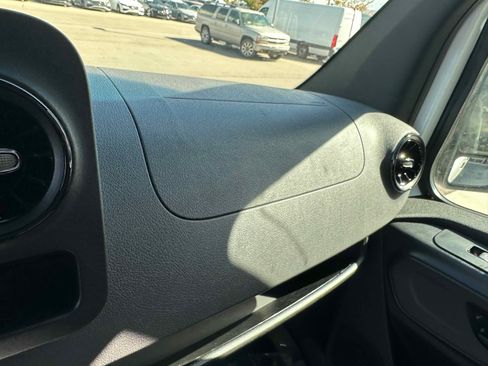 New 2026 Mercedes-Benz Sprinter 2500 image 18