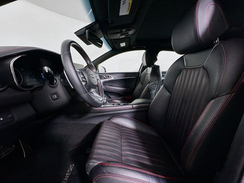 Used 2023 Genesis G70 2.0T w/ Sport Prestige Package image 13