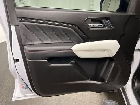 Certified 2024 GMC Canyon AT4X image 23