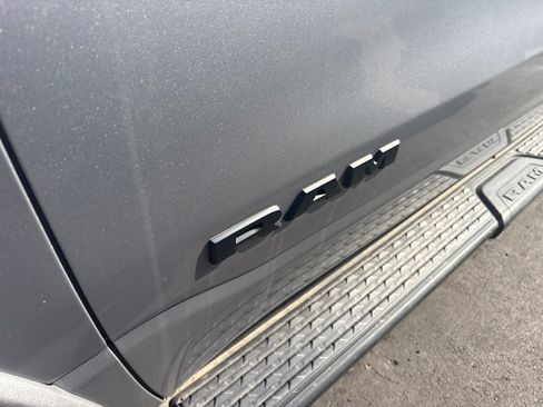 Used 2022 RAM 1500 Laramie AWD/4WD image 18