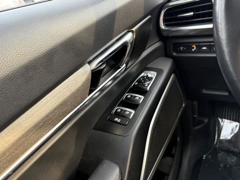 Used 2022 Kia Telluride EX image 12