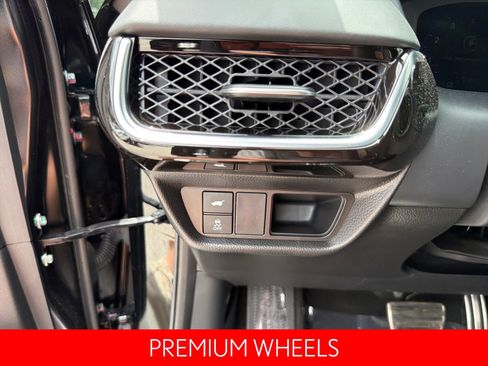 Used 2025 Acura ADX A-Spec FWD image 19