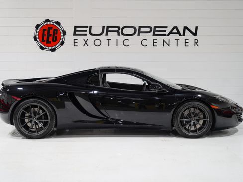 Used 2013 McLaren MP4-12C Spider RWD image 9