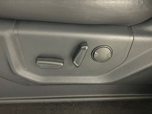 Used 2019 Ford F150 XLT w/ Equipment Group 302A Luxury RWD image 12