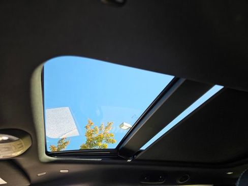 New 2026 Chrysler Pacifica Limited image 10