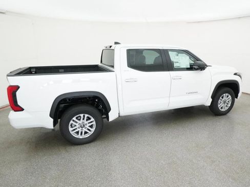 New 2026 Toyota Tundra SR5 AWD/4WD image 40