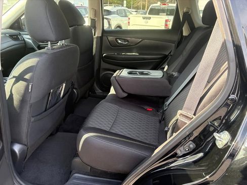 Used 2019 Nissan Rogue SV w/ Premium Package image 20