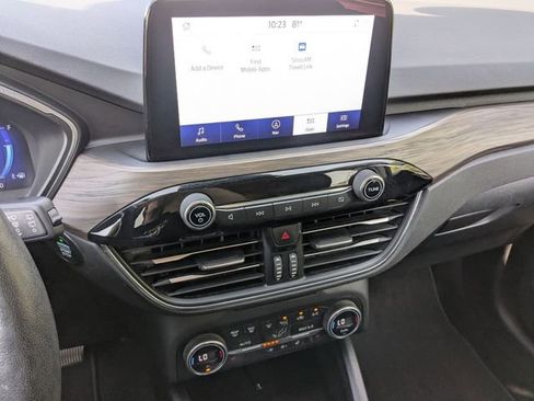 Used 2020 Ford Escape Titanium AWD/4WD image 11