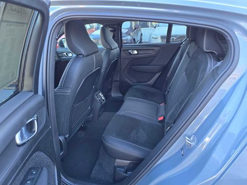 Certified 2023 Volvo C40 P8 Recharge Ultimate image 16