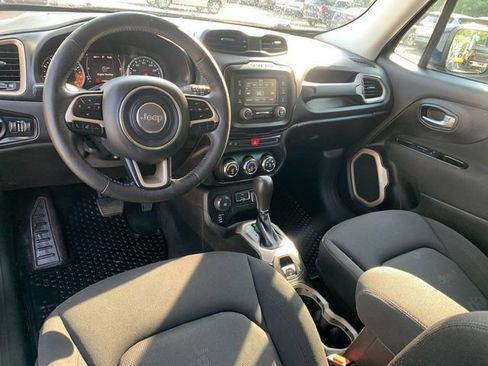 Used 2016 Jeep Renegade Latitude w/ Cold Weather Group AWD/4WD image 18