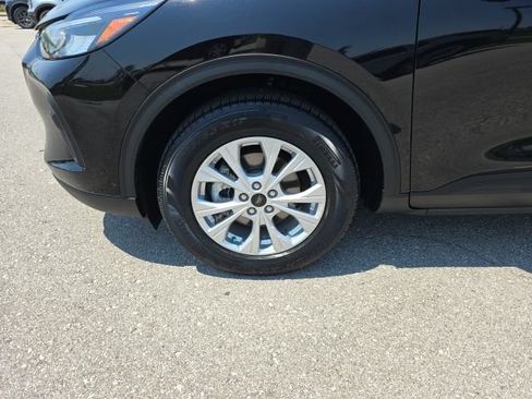 Certified 2023 Ford Escape Active AWD/4WD image 9