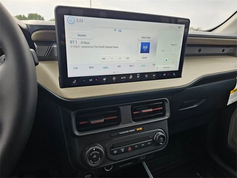 New 2025 Ford Maverick Lariat w/ 4K Tow Package image 19