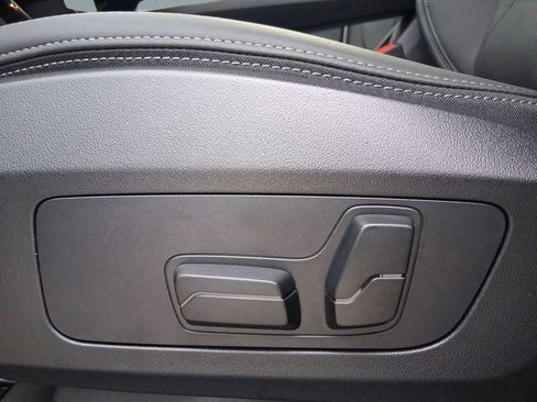 Used 2026 BMW X1 xDrive28i w/ Technology Package image 12