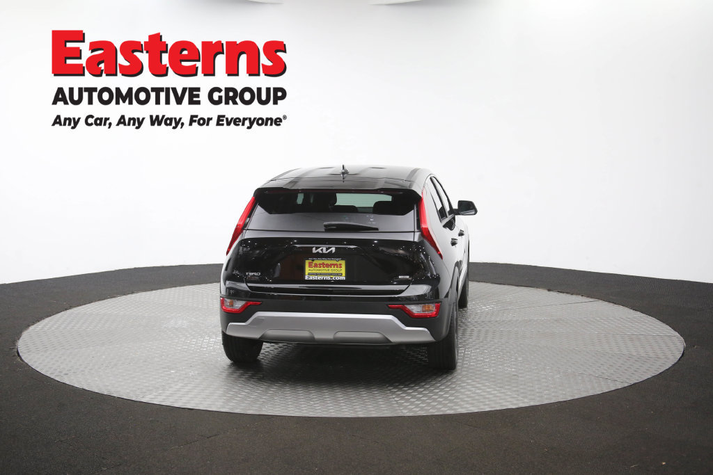 Used 2025 Kia Niro LX FWD image 37