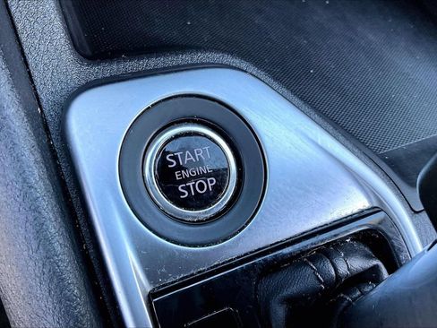 Used 2024 Nissan Sentra SV FWD image 26