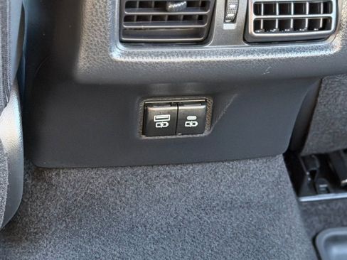 Used 2025 Toyota Camry XLE w/ Premium Package image 9