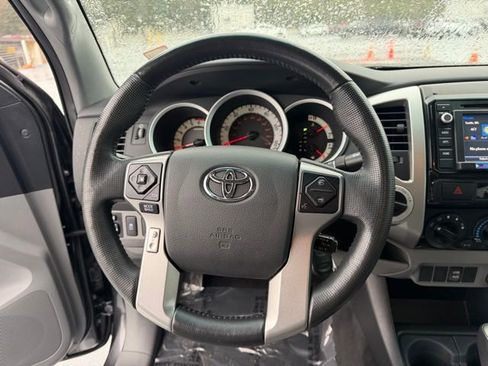 Used 2015 Toyota Tacoma Base w/ TRD Sport Package image 11