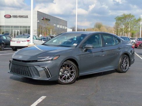 Used 2026 Toyota Camry XSE FWD image 2