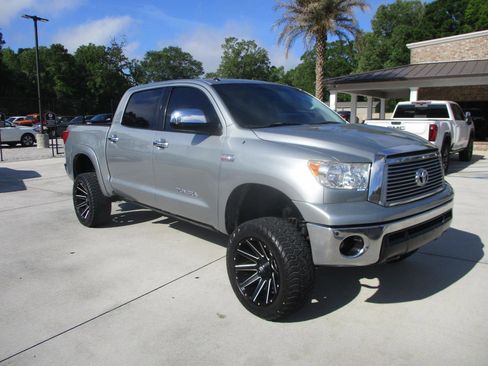 Used 2010 Toyota Tundra Limited image 4