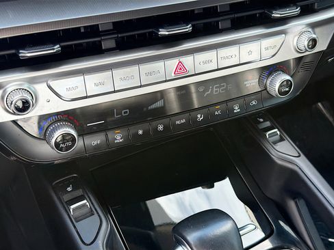 Used 2024 Kia Telluride S w/ S Sunroof Package FWD image 32