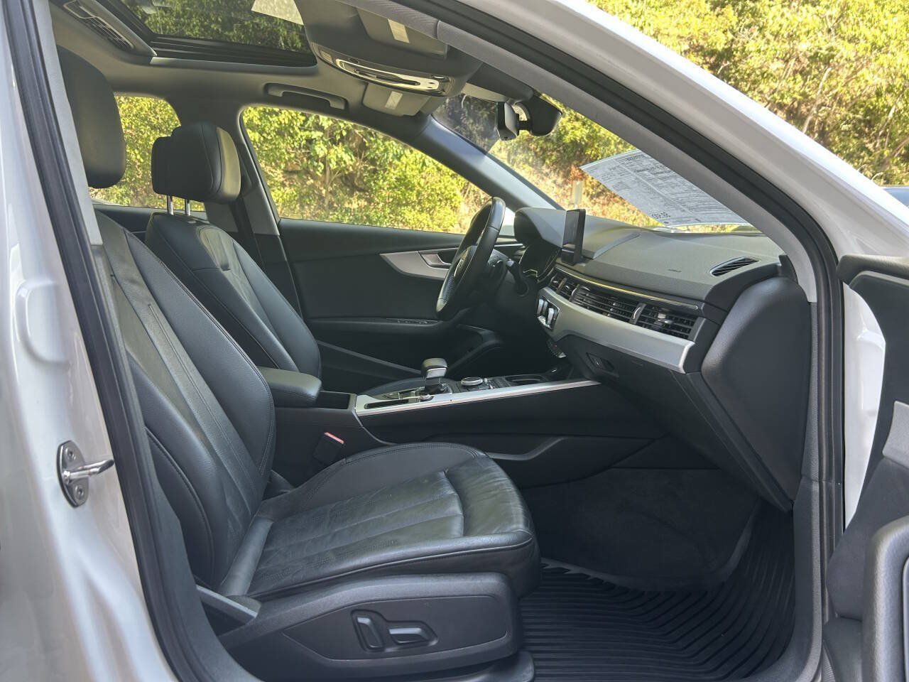 Used 2017 Audi A4 2.0T Premium FWD image 29