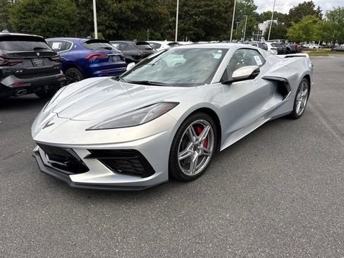 Used 2023 Chevrolet Corvette Stingray Preferred Conv w/ Z51 Performance Package RWD image 3