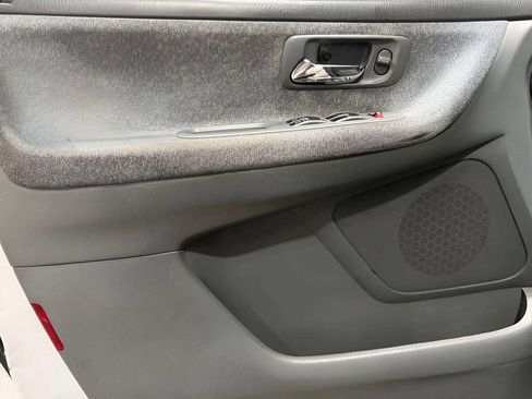 Used 2001 Honda Odyssey LX image 18