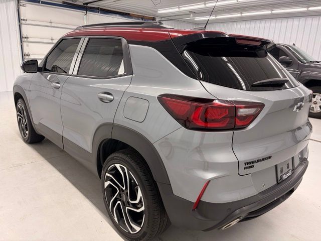 Used 2024 Chevrolet TrailBlazer RS w/ Driver Confidence Package AWD/4WD image 4