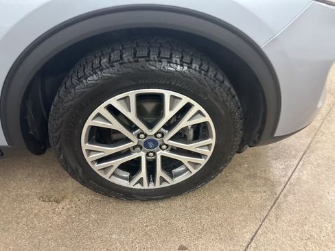 Used 2022 Ford Escape SEL image 15