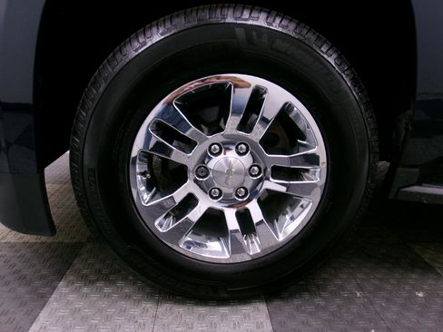 Used 2019 Chevrolet Tahoe LT image 16