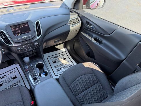 Used 2022 Chevrolet Equinox LT FWD image 17