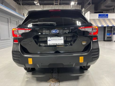 Certified 2025 Subaru Outback Wilderness AWD/4WD image 8