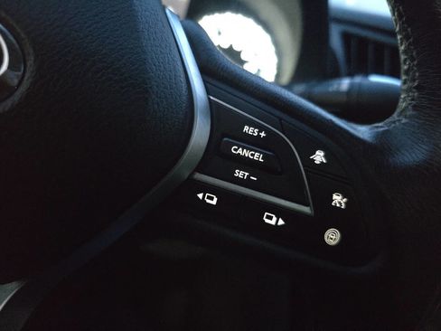 Used 2018 INFINITI Q50 Luxe w/ Sensory Package (Luxe) image 33