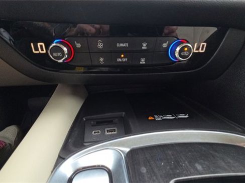 Used 2023 Buick Enclave Essence w/ Experience Buick Package image 25