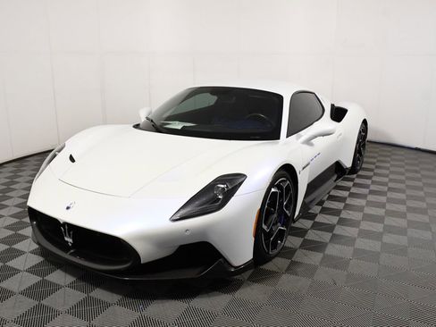 Used 2022 Maserati MC20 Coupe RWD image 1