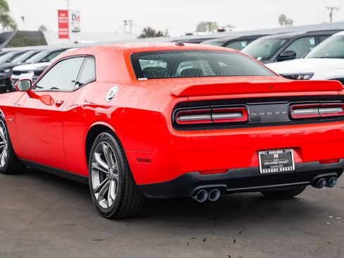 Used 2022 Dodge Challenger R/T image 6