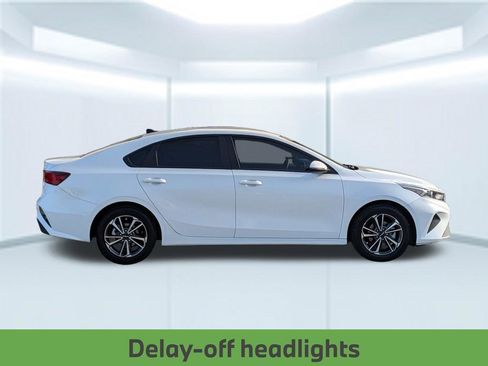 Used 2023 Kia Forte LXS w/ LXS Technology Package FWD image 9