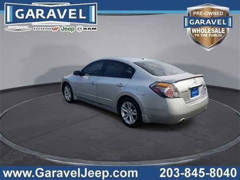 Used 2012 Nissan Altima 3.5 SR w/ Sport Pkg image 10