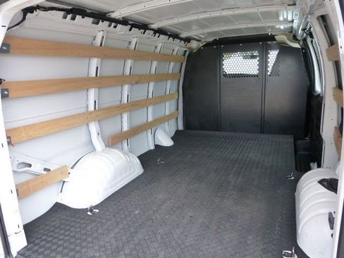 Used 2024 Chevrolet Express 2500 w/ Driver Convenience Package image 17