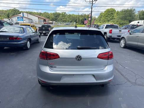 Used 2017 Volkswagen GTI SE FWD image 7