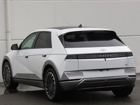 Used 2023 Hyundai Ioniq 5 Limited image 5