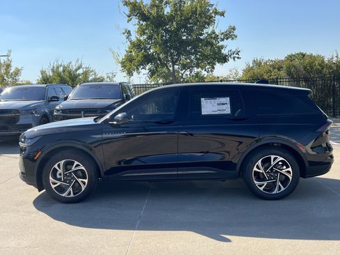 New 2025 Lincoln Nautilus Premier w/ Equipment Group 102A image 4